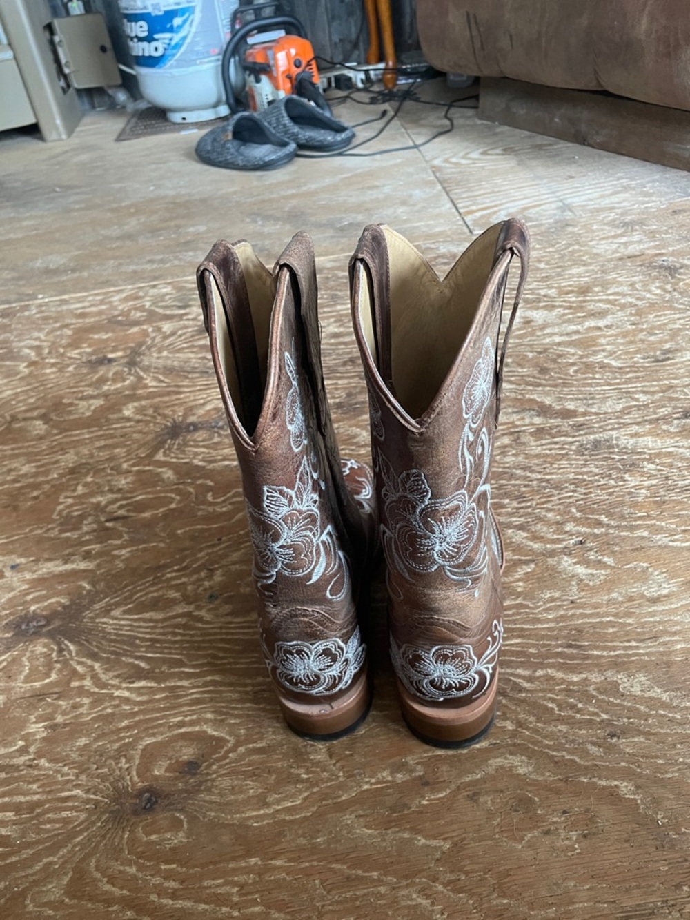 Shyanne Brown Embroidered Western Cowgirl Boots - Picture 2 of 3
